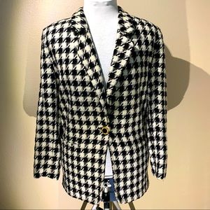 Vintage Breckinridge Black & White Houndstooth Woven Blazer. Size 8